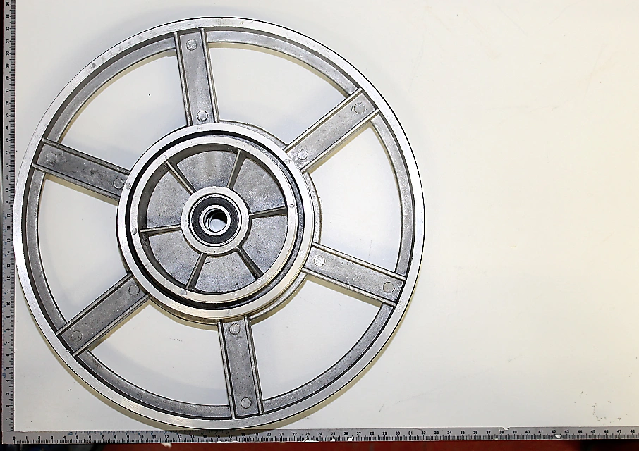 Roue de bande ci-dessous avec bandage pièce détachée 181-4901501004